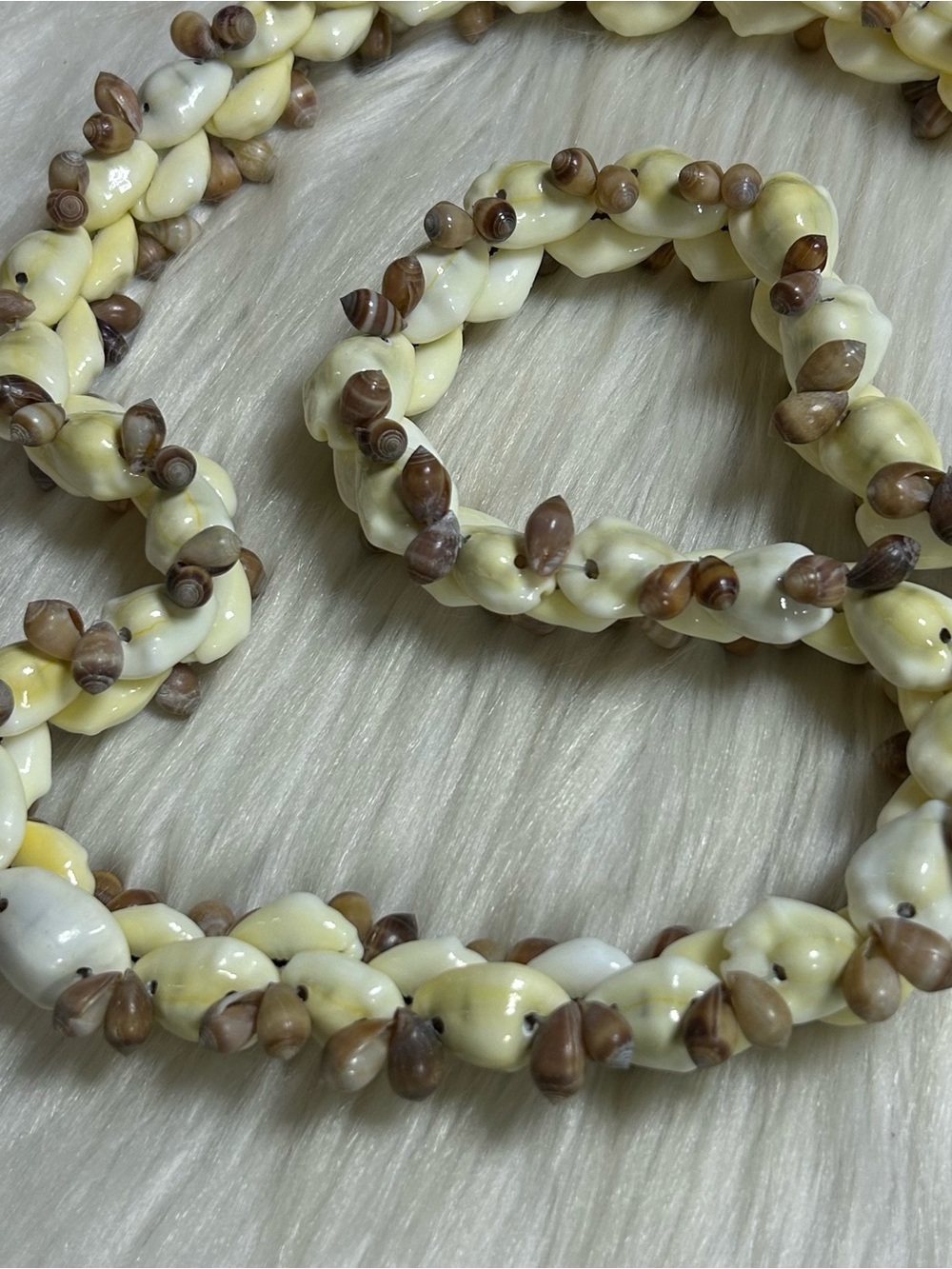Vintage White and Yellow Shell Pendant Necklace